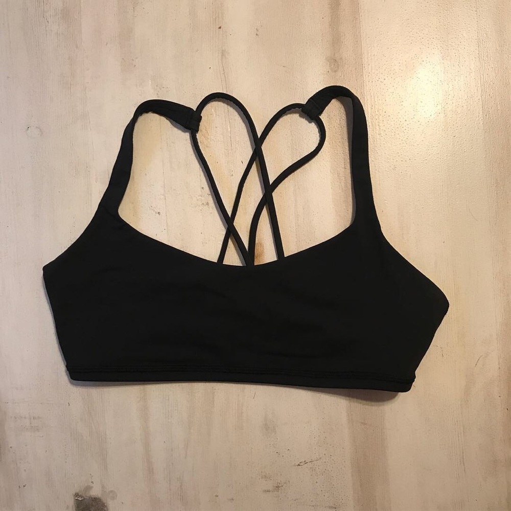 Lululemon free to be bra